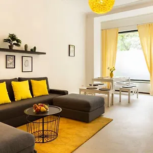 Modern 2 Bedroom In Schoeneberg Berlin
